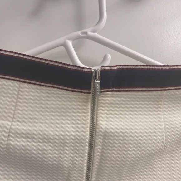 BNWT Tommy Hilfiger Mini Skirt - Picture 3 of 8